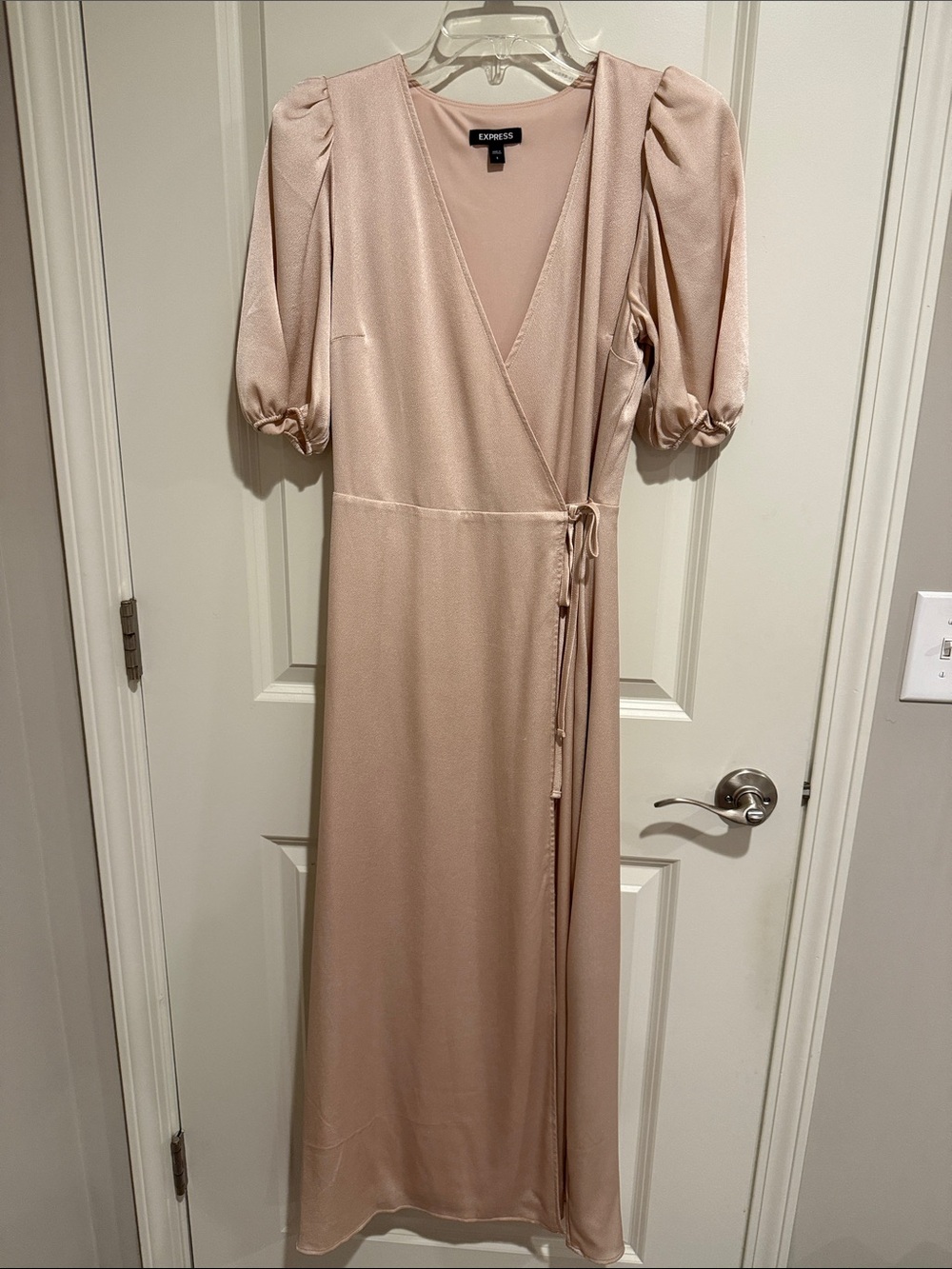 Express Women's Blush Wrap Midi Dress with Puff Sleeves